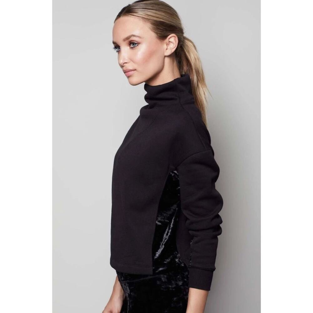 Good American The Crushing It Pullover in Black Size 2/M
